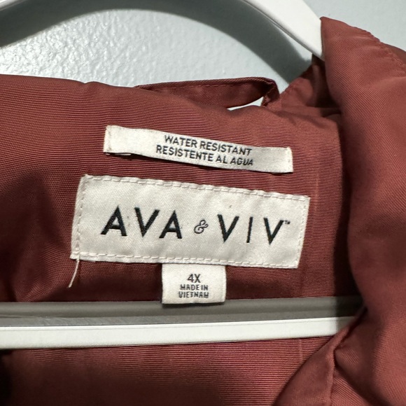 Ava & Viv Water Resistant Rain Coat in Burgundy Red 4X - Picture 2 of 3